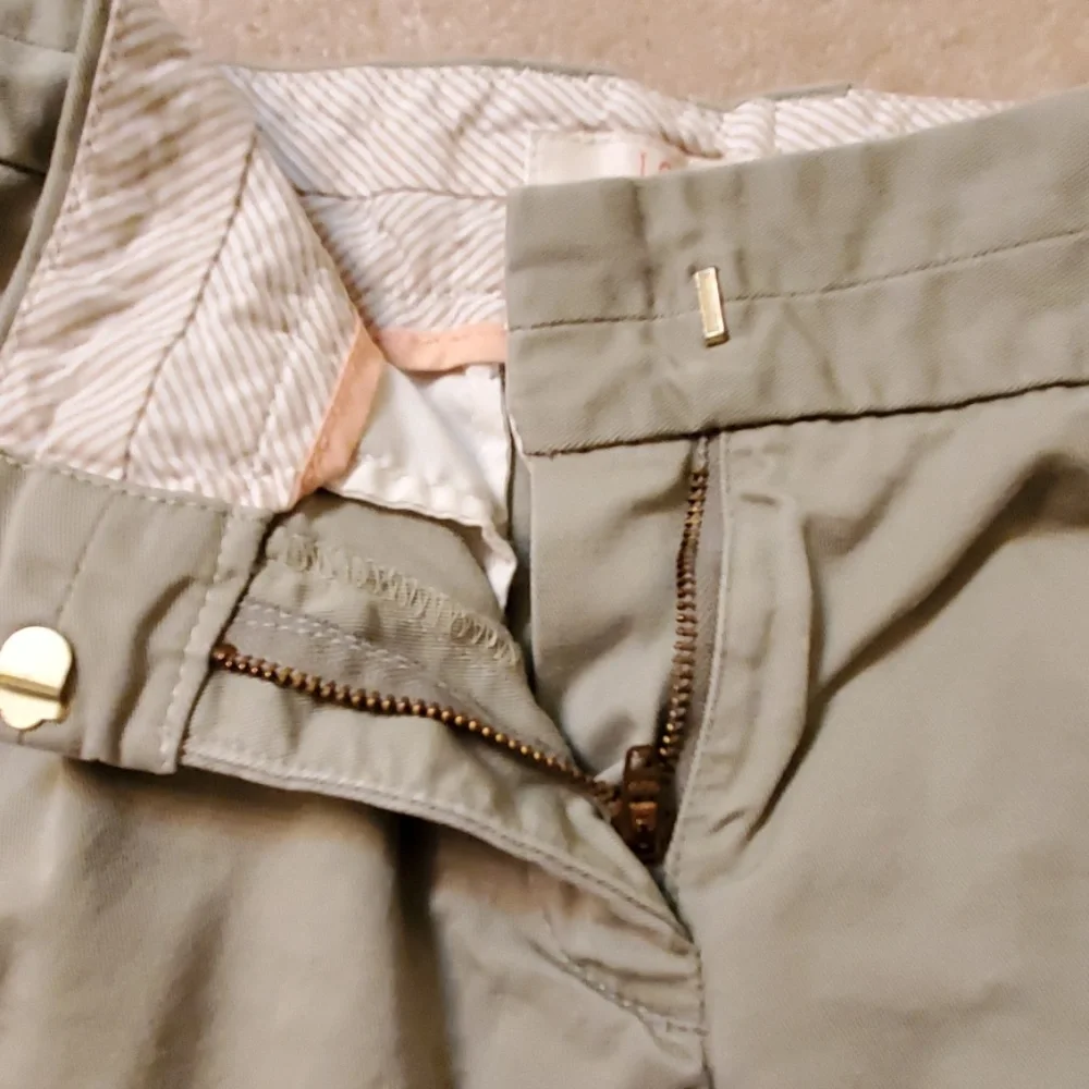 J Crew shorts  moss green Chino size 4